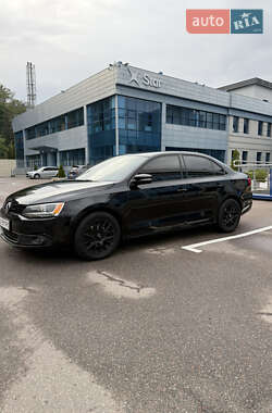 Седан Volkswagen Jetta 2013 в Києві