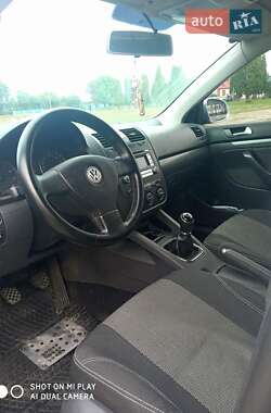Седан Volkswagen Jetta 2008 в 