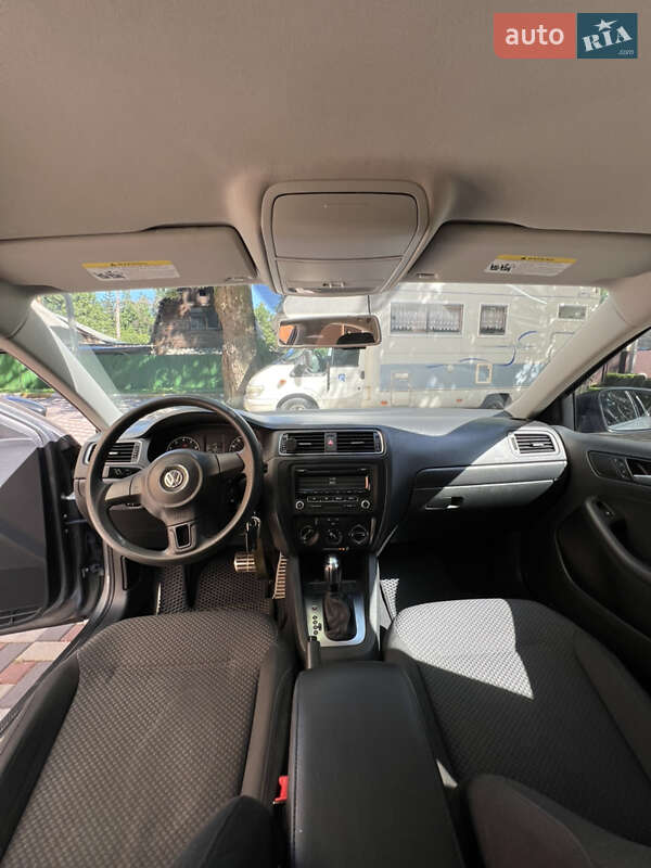 Седан Volkswagen Jetta 2014 в Киеве