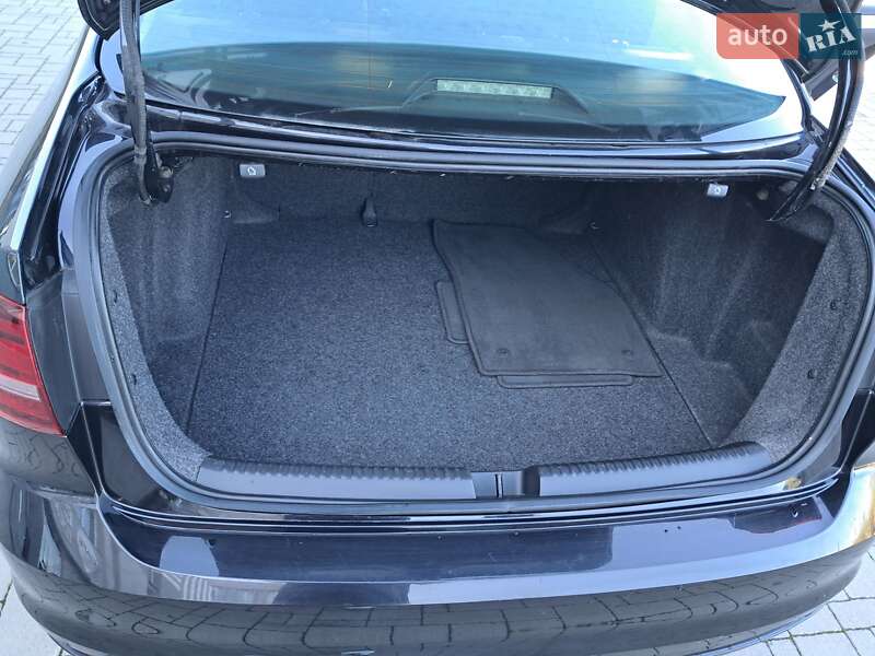 Седан Volkswagen Jetta 2015 в Мурованом фото 17 Седан Volkswagen Jetta 2015 в Мурованом