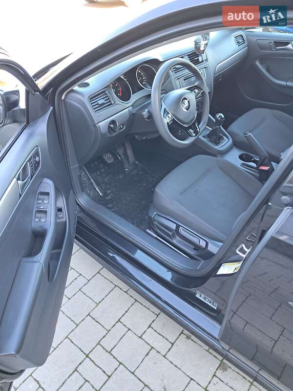 Седан Volkswagen Jetta 2015 в Мурованом фото 20 Седан Volkswagen Jetta 2015 в Мурованом