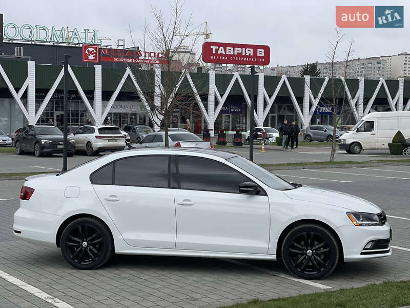 Седан Volkswagen Jetta 2017 в Хмельницькому