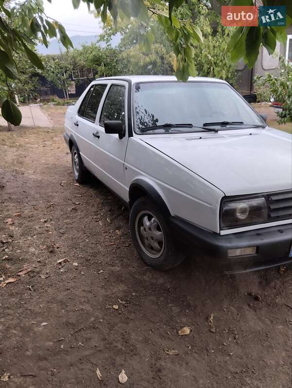 Седан Volkswagen Jetta 1985 в Зарожанах