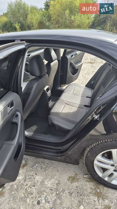 Седан Volkswagen Jetta 2017 в Коломиї