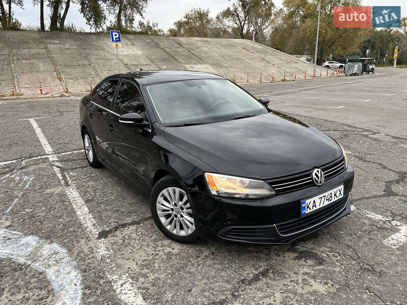 Седан Volkswagen Jetta 2014 в Києві