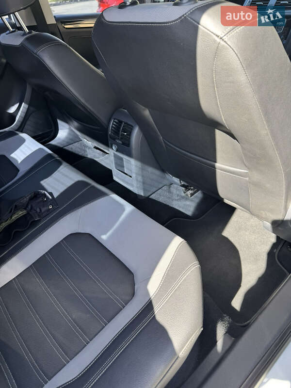 Седан Volkswagen Jetta 2016 в Харькове