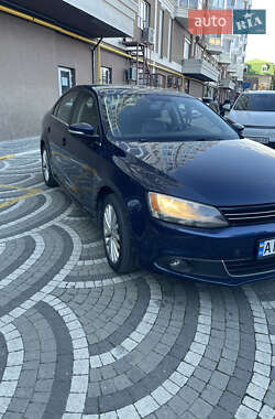 Седан Volkswagen Jetta 2014 в 