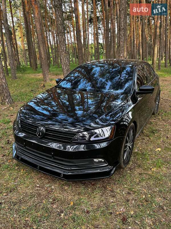 Седан Volkswagen Jetta 2016 в Сумах