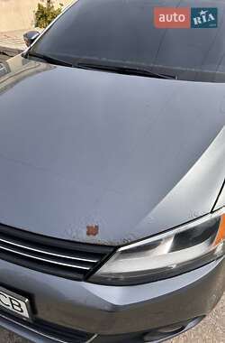 Седан Volkswagen Jetta 2014 в 
