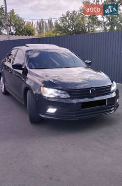 Седан Volkswagen Jetta 2016 в Днепре