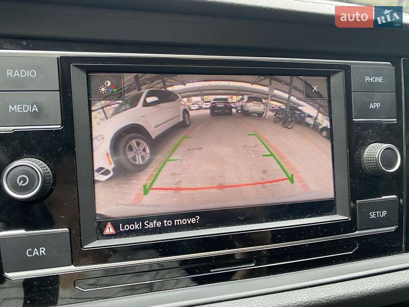 Седан Volkswagen Jetta 2019 в Житомире