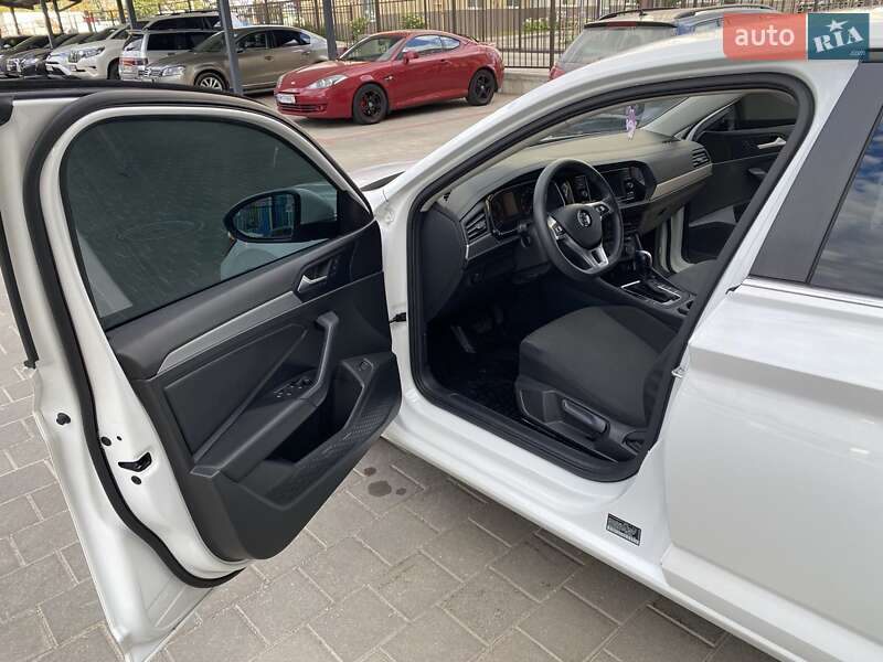 Седан Volkswagen Jetta 2019 в Житомире