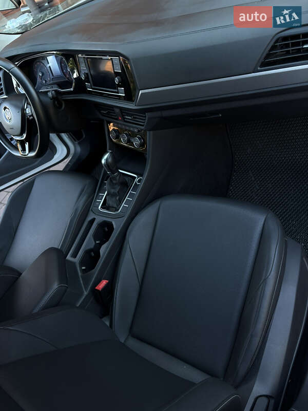 Седан Volkswagen Jetta 2019 в Києві