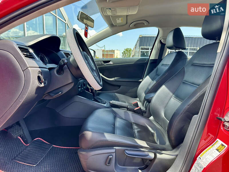 Седан Volkswagen Jetta 2014 в Киеве фото 31 Седан Volkswagen Jetta 2014 в Киеве