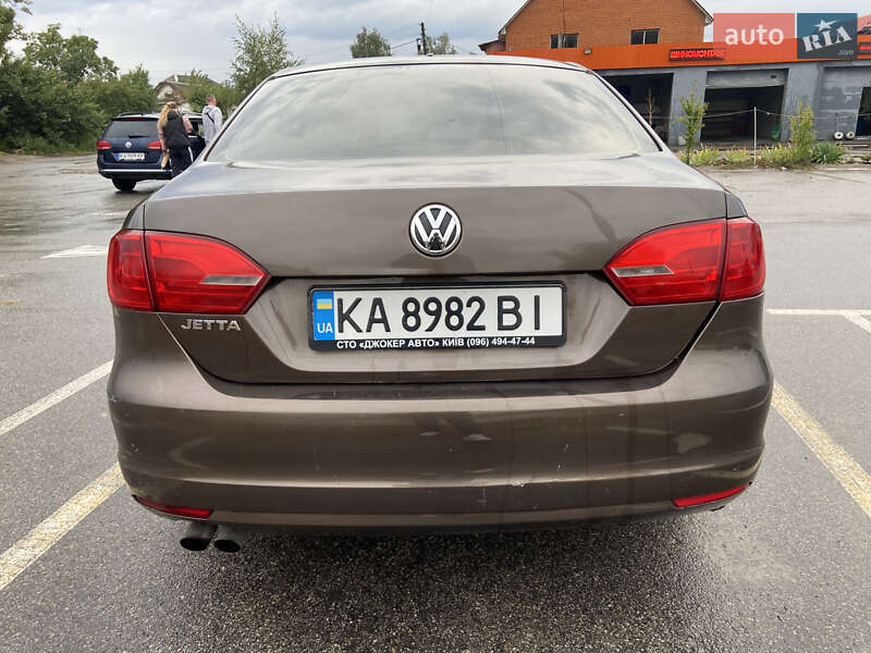 Седан Volkswagen Jetta 2014 в Киеве