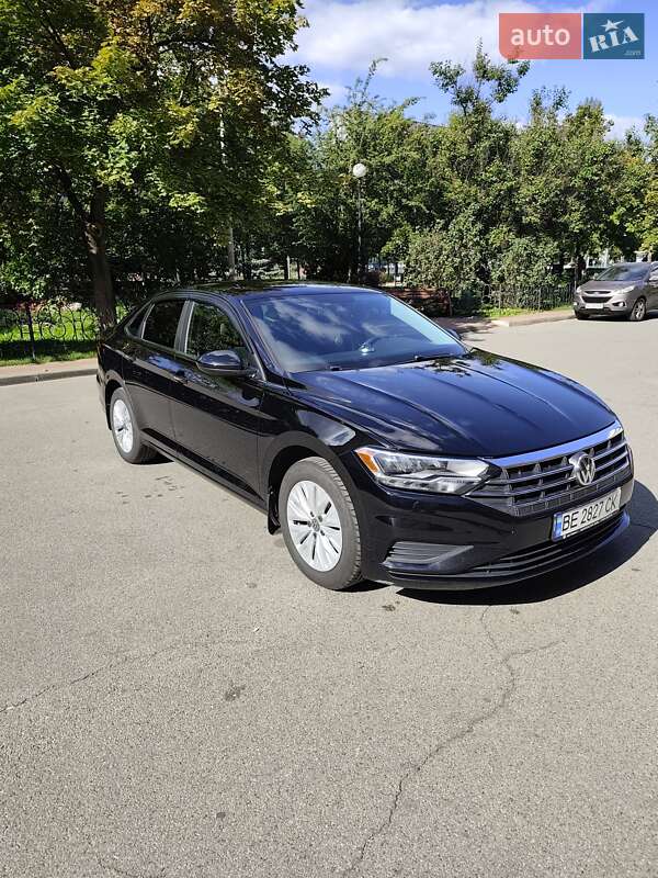 Седан Volkswagen Jetta 2018 в Киеве