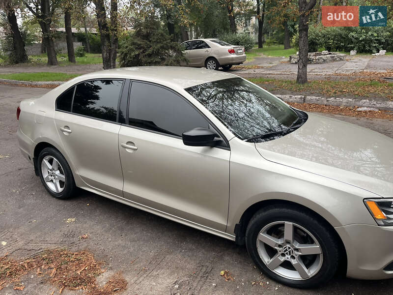 Седан Volkswagen Jetta 2013 в Каменском фото 13 Седан Volkswagen Jetta 2013 в Каменском