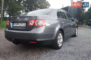 Седан Volkswagen Jetta 2006 в 