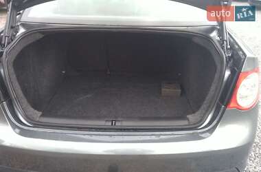 Седан Volkswagen Jetta 2006 в 