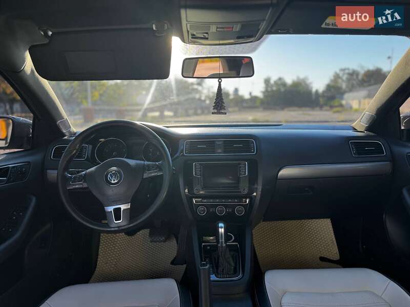 Седан Volkswagen Jetta 2013 в Никополе