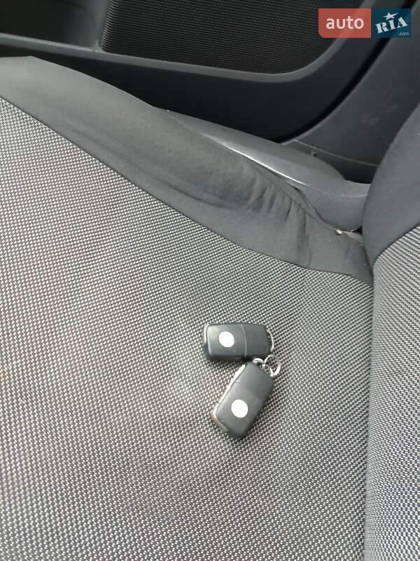 Седан Volkswagen Jetta 2008 в Києві