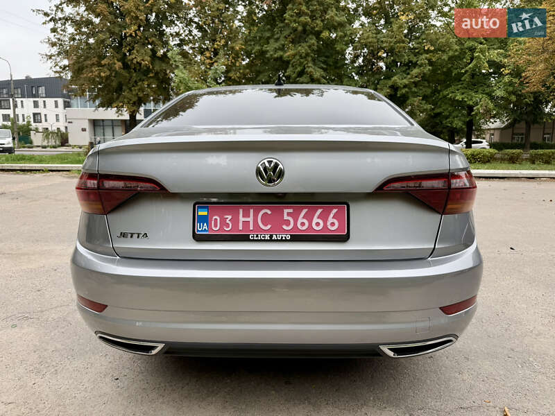 Седан Volkswagen Jetta 2019 в Ровно