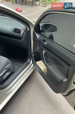 Универсал Volkswagen Jetta 2012 в 