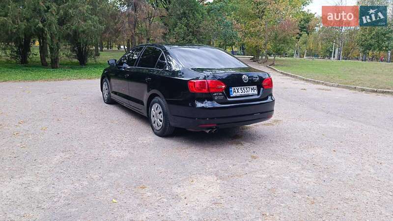 Седан Volkswagen Jetta 2014 в Харькове