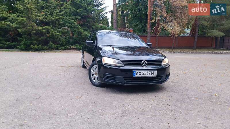 Седан Volkswagen Jetta 2014 в Харькове
