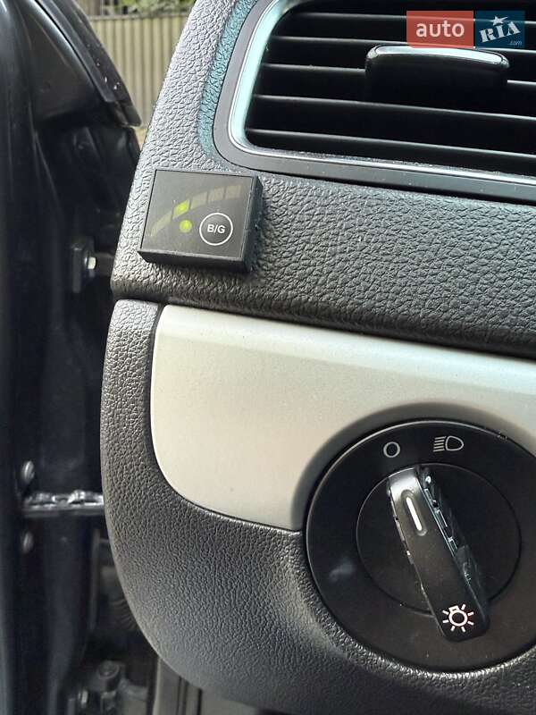 Седан Volkswagen Jetta 2013 в Запорожье