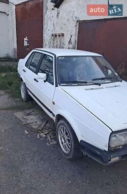 Седан Volkswagen Jetta 1985 в Ужгороде