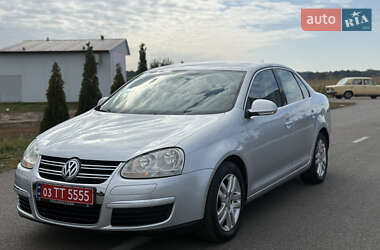 Седан Volkswagen Jetta 2006 в 