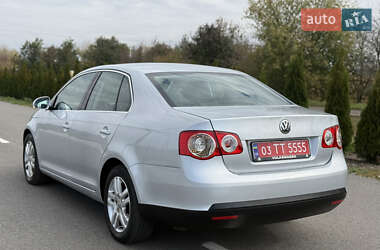 Седан Volkswagen Jetta 2006 в 