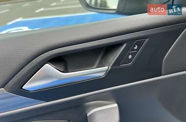 Седан Volkswagen Jetta 2019 в 