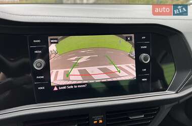 Седан Volkswagen Jetta 2019 в 