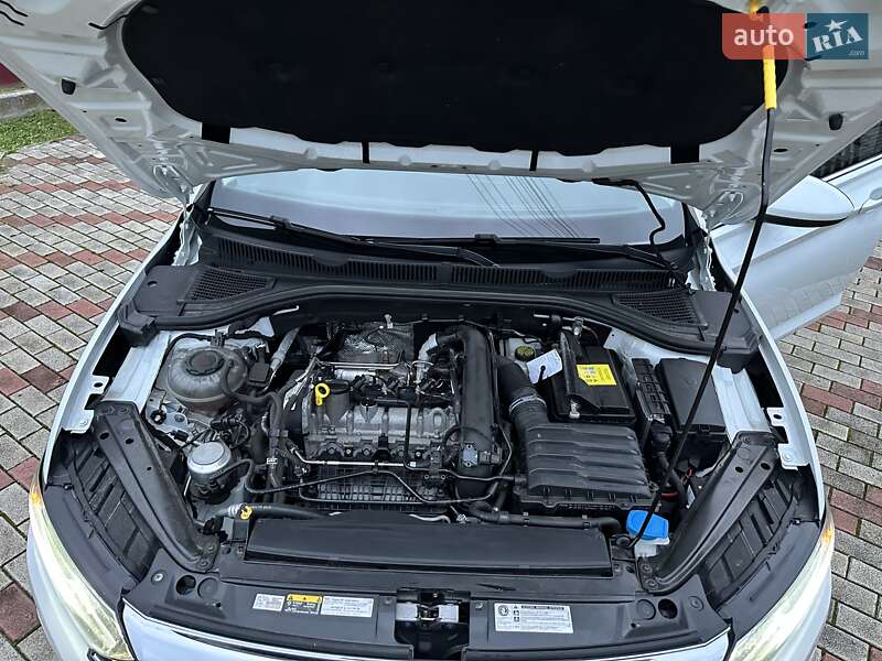 Седан Volkswagen Jetta 2019 в Івано-Франківську