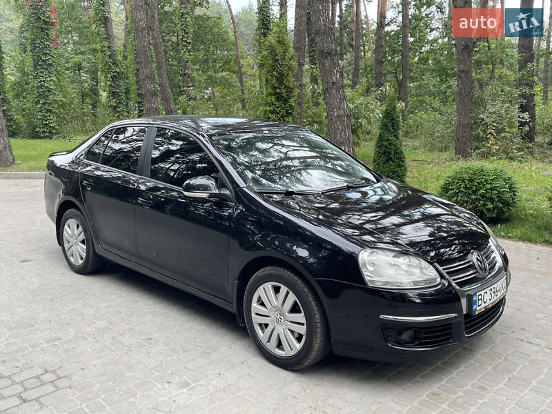 Седан Volkswagen Jetta 2009 в 