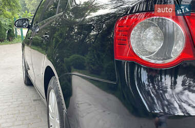 Седан Volkswagen Jetta 2009 в 