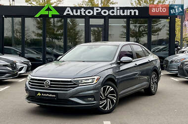 Седан Volkswagen Jetta 2018 в Киеве