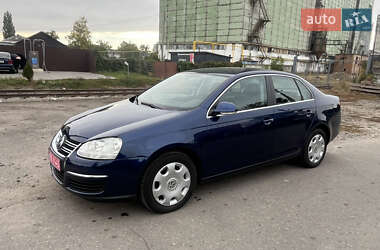 Седан Volkswagen Jetta 2007 в 