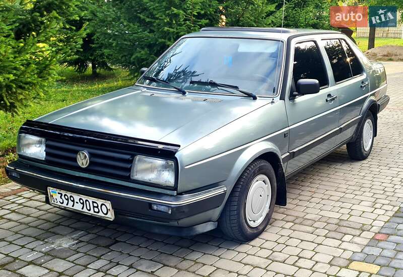 Седан Volkswagen Jetta 1987 в 