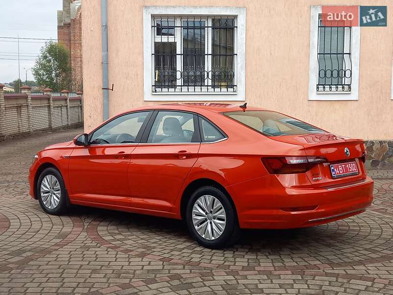 Седан Volkswagen Jetta 2018 в Львові фото 18 Седан Volkswagen Jetta 2018 в Львові