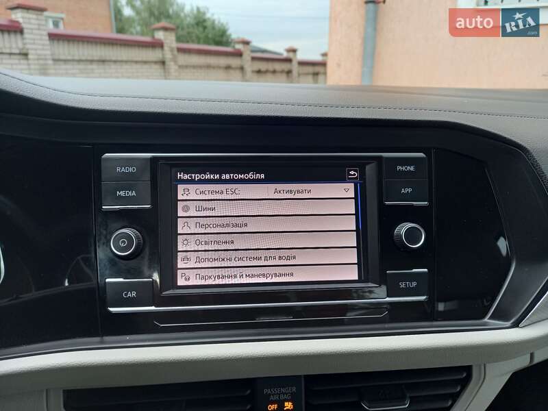 Седан Volkswagen Jetta 2018 в Львові фото 30 Седан Volkswagen Jetta 2018 в Львові