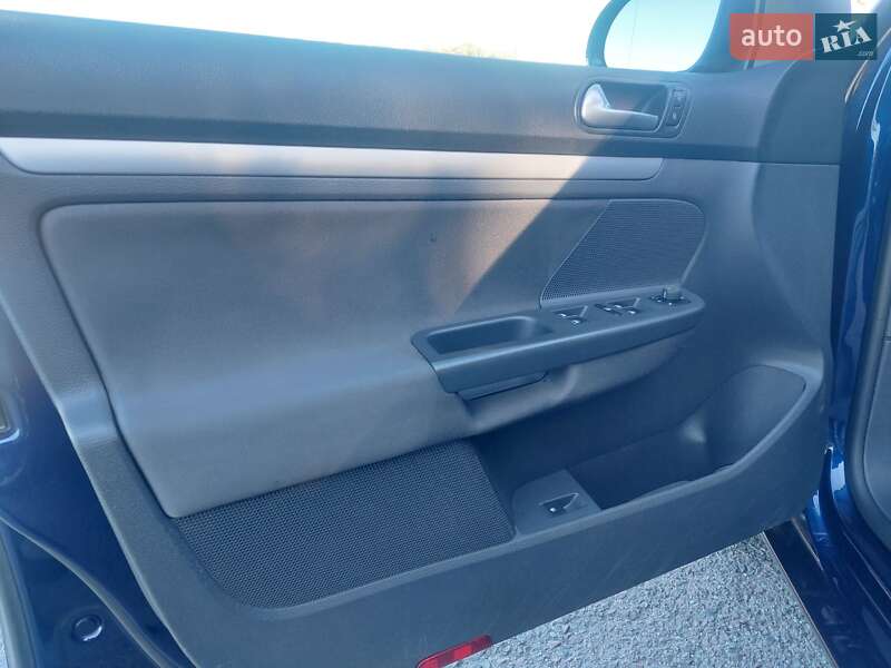 Седан Volkswagen Jetta 2007 в Львове фото 50 Седан Volkswagen Jetta 2007 в Львове