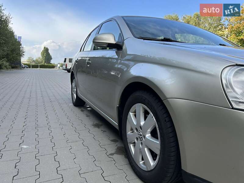 Седан Volkswagen Jetta 2007 в Белой Церкви