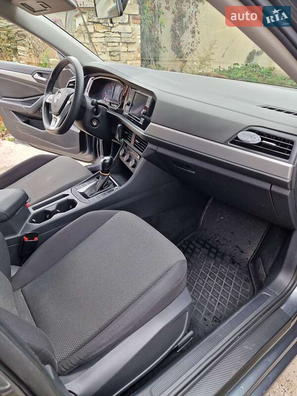 Седан Volkswagen Jetta 2019 в Балті