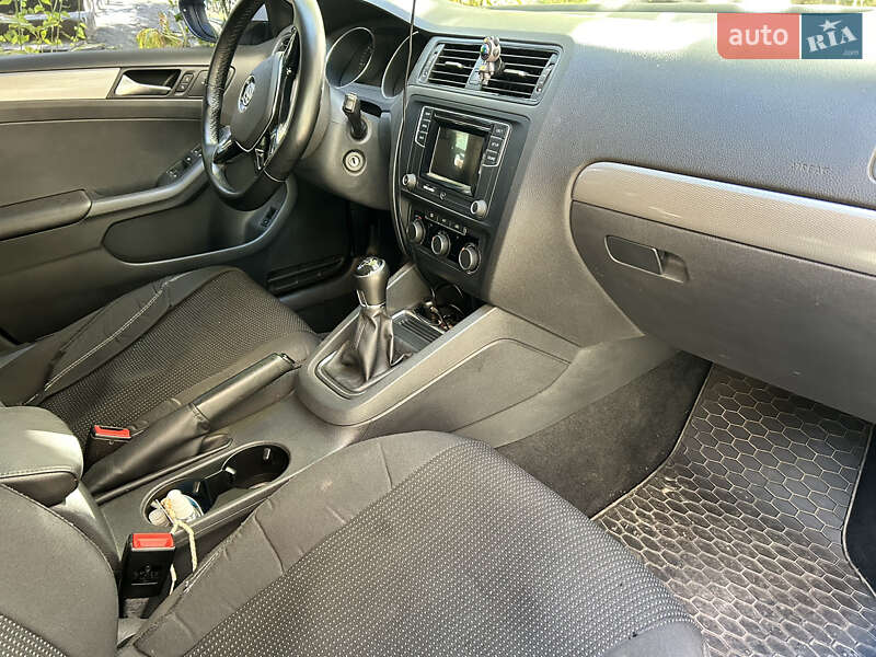 Седан Volkswagen Jetta 2016 в Кривому Розі фото 12 Седан Volkswagen Jetta 2016 в Кривому Розі
