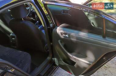 Седан Volkswagen Jetta 2014 в Хмельницком