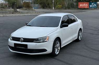 Седан Volkswagen Jetta 2011 в 