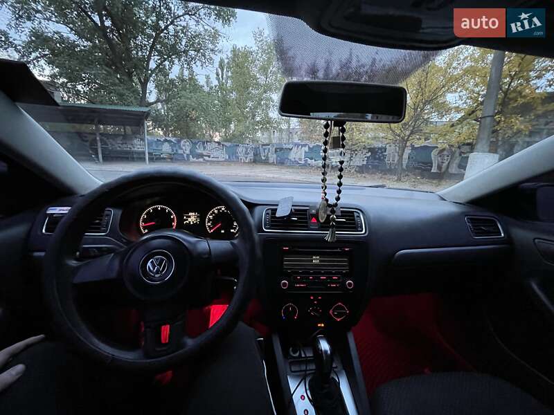 Седан Volkswagen Jetta 2011 в Миколаєві